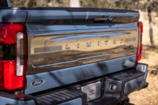 2023 Ford Super Duty F-350 Limited